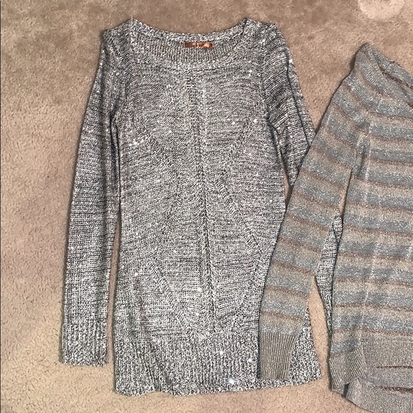 ❌ SOLD ❌ 🖤Sweater Bundle🖤 - Picture 2 of 5